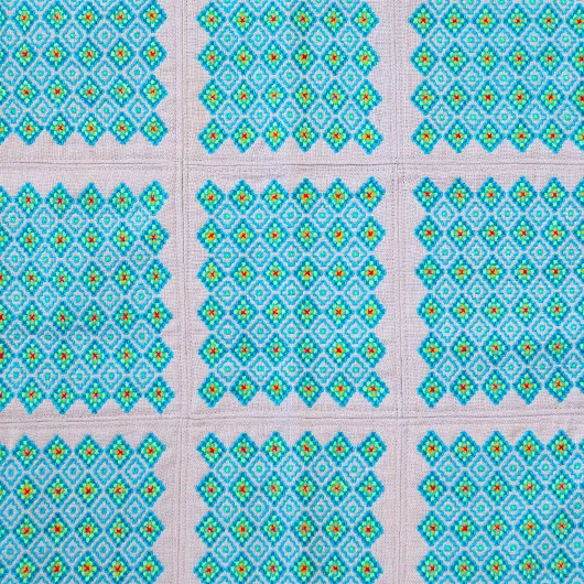 رومیزی تکه دوزی - فیروزه ای