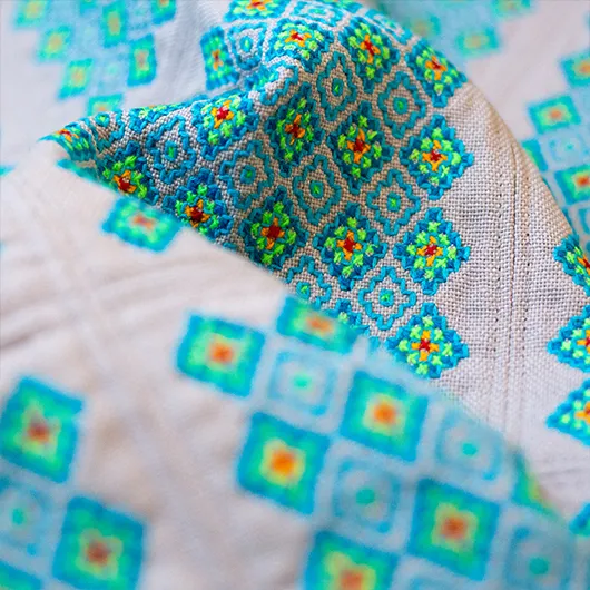 رومیزی تکه دوزی - فیروزه ای